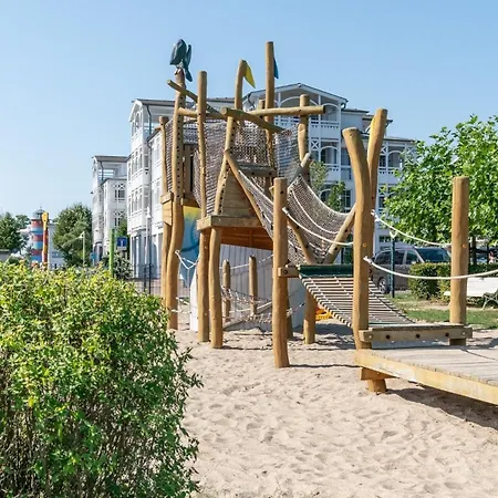 Apartment 604, Seepark